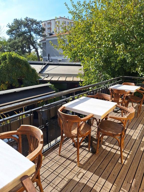 Varuna Gezgin Cafe - İzmir - Bornova Köşk fotoğraf 9