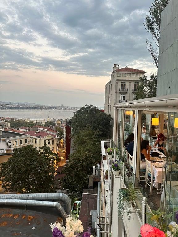 Eleos Restoran fotoğraf 2