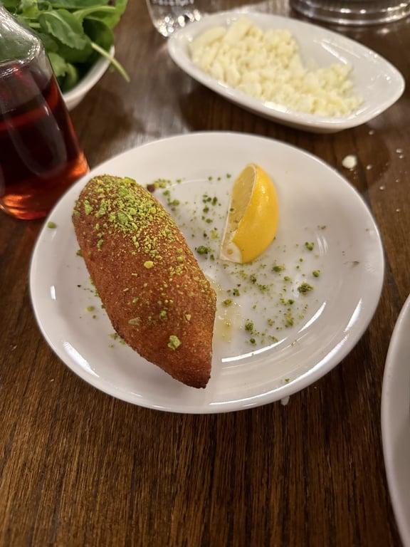Dönerci Serkan Usta Etiler fotoğraf 3