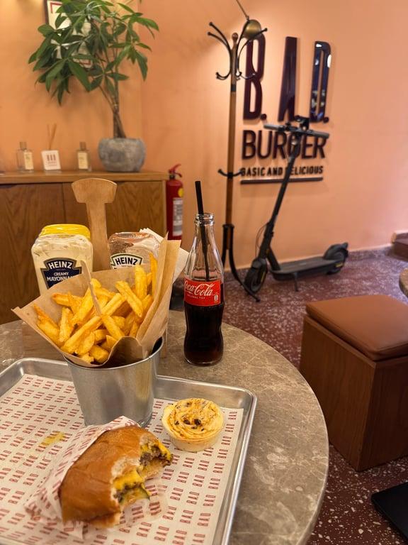 B.A.D Burger Basic And Delicious fotoğraf 3