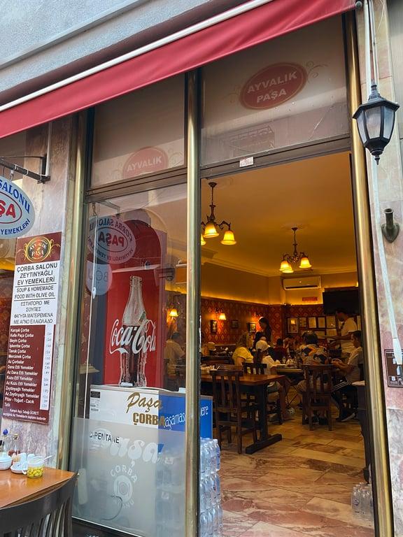 Ayvalık Paşa Çorba ve zeytinyagli ev yemekleri salonu fotoğraf 9