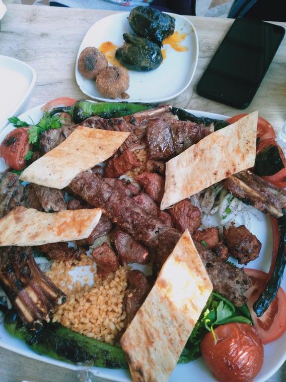 Özler Et Lokantası fotoğraf 9