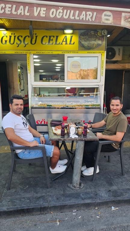 Meşhur Söğüşçü Celal ve Oğulları fotoğraf 2