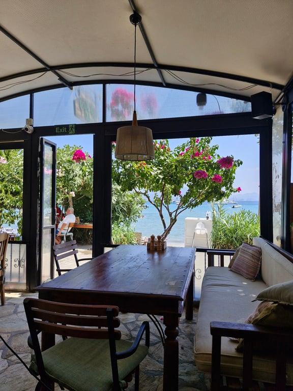 Cafe Inn