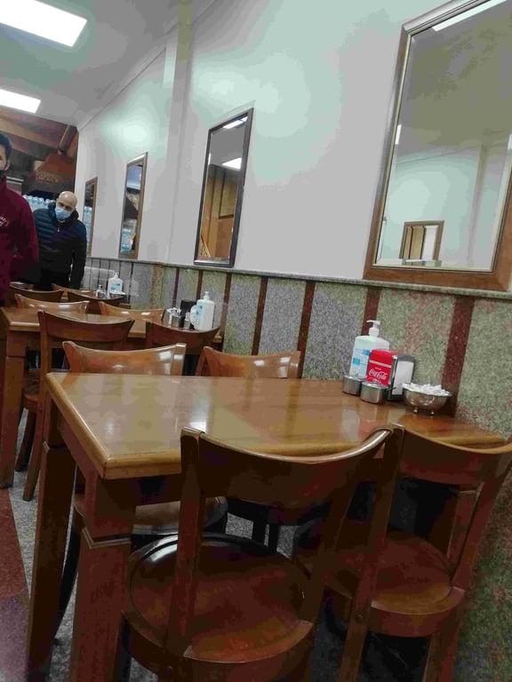 Tarihi Kadıköy Börekçisi fotoğraf 4