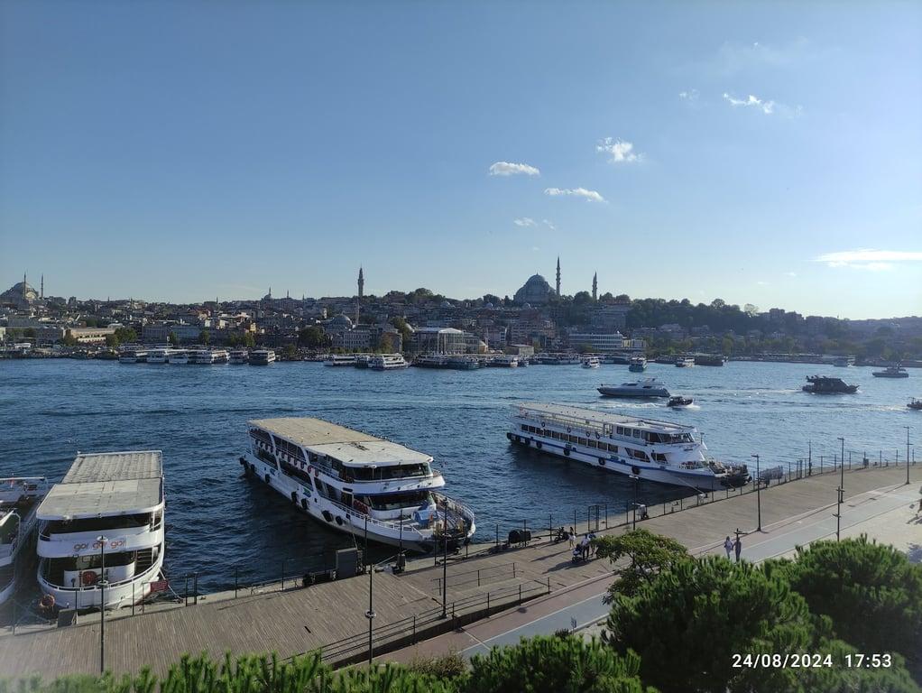 Karaköy Dem Meyhanesi