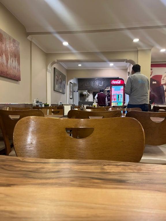 Esat Mutlu Lokantası fotoğraf 1
