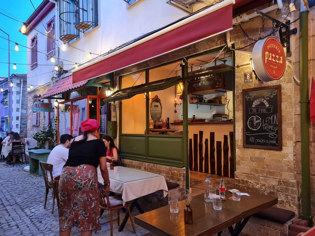 Pizzeria Pazza
