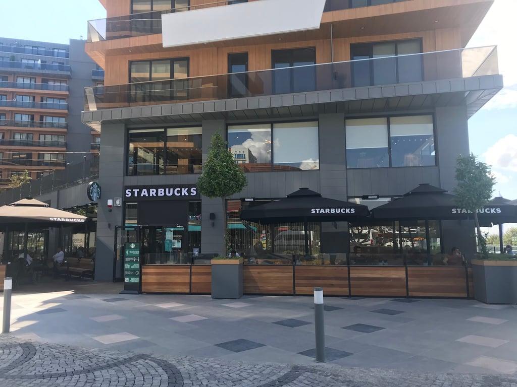 Starbucks fotoğraf 2