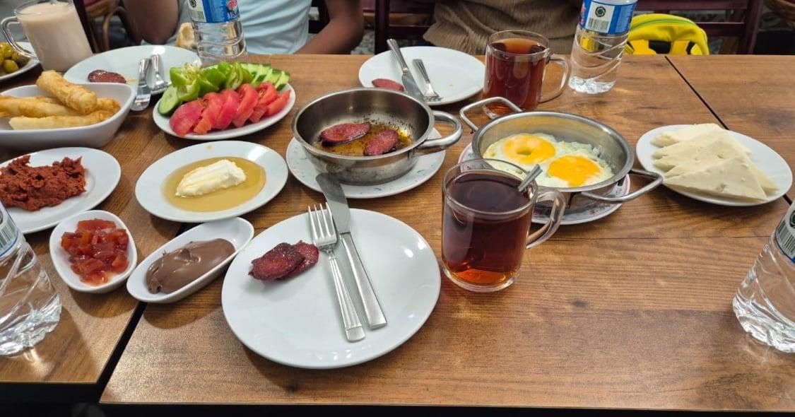 Çakmak Kahvaltı Salonu fotoğraf 4