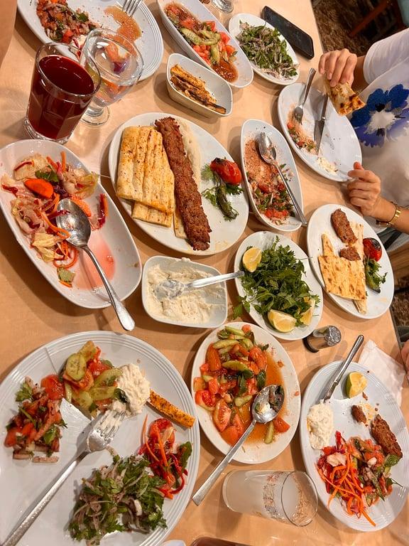 Ceyhan Kebap Salonu fotoğraf 6