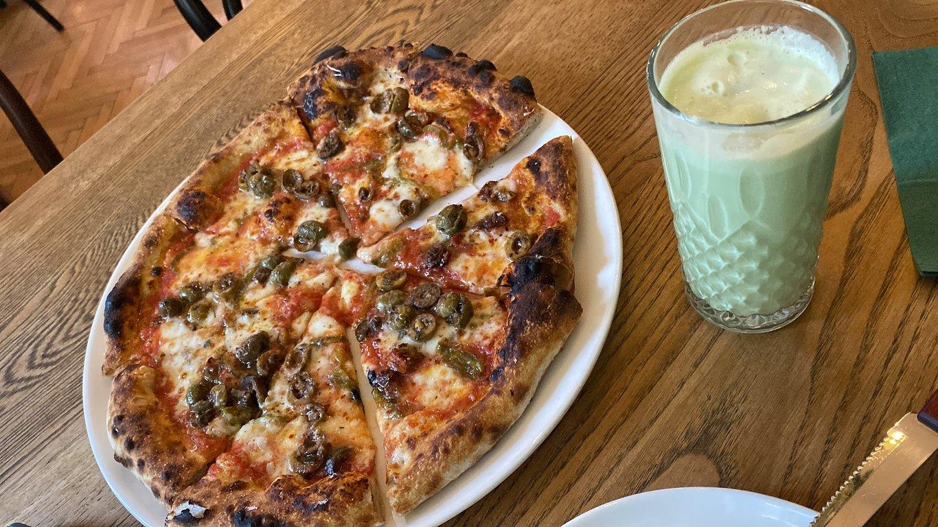 Unica ekşimaya pizza fotoğraf 5
