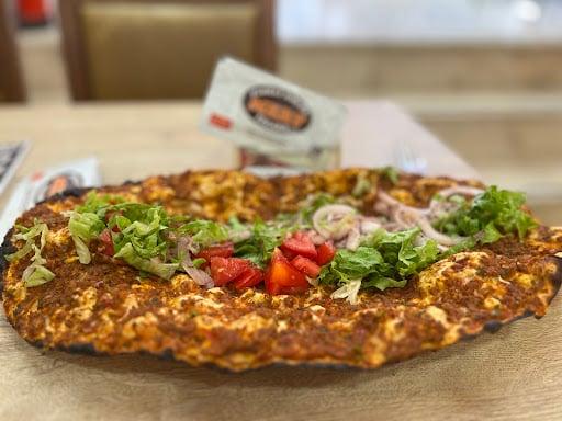 Mert Döner Pideli Köfte Cantık Lahmacun fotoğraf 2