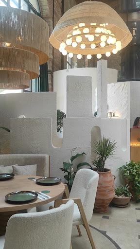 Levantine İstanbul fotoğraf 8