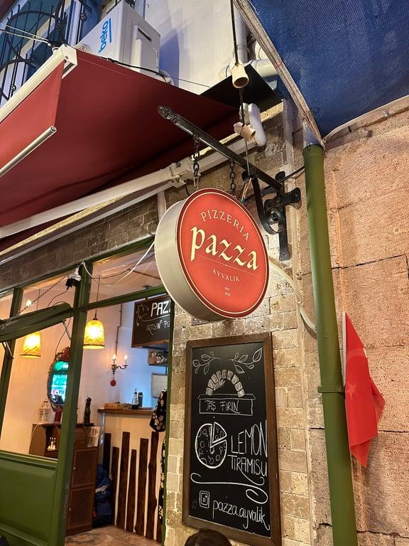 Pizzeria Pazza fotoğraf 6