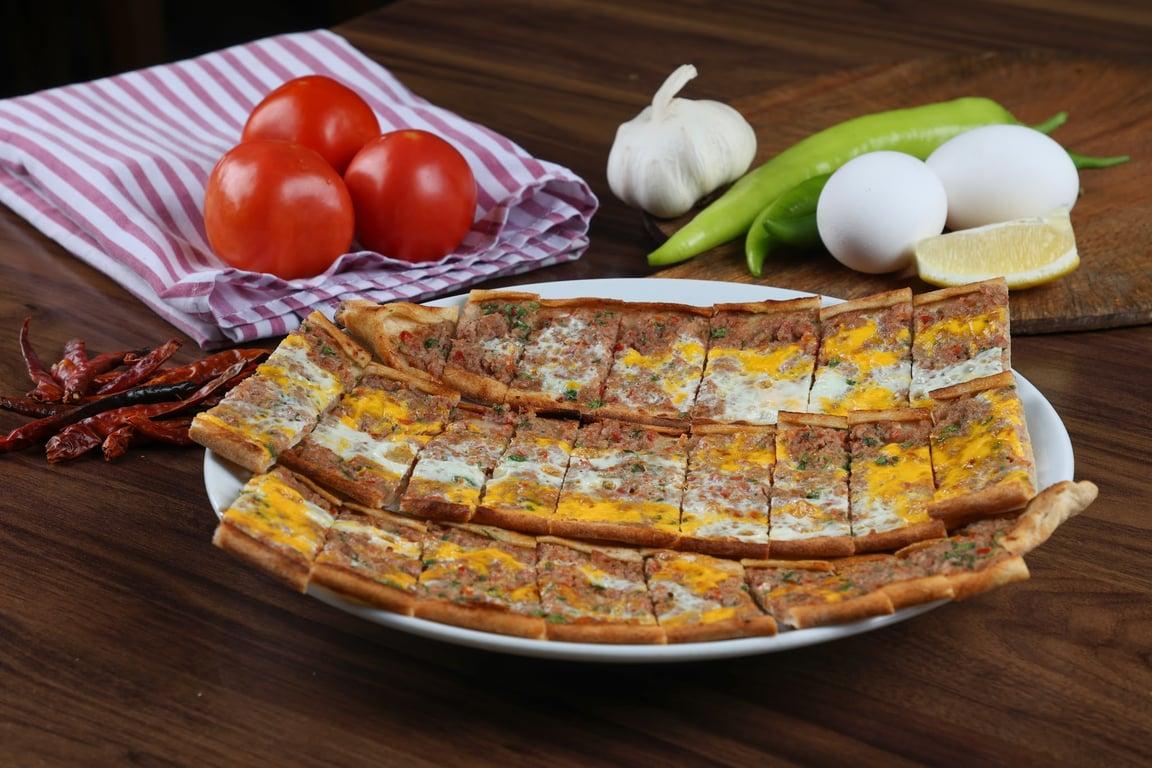 Alsancak Eski Konak Pide Kebap fotoğraf 4