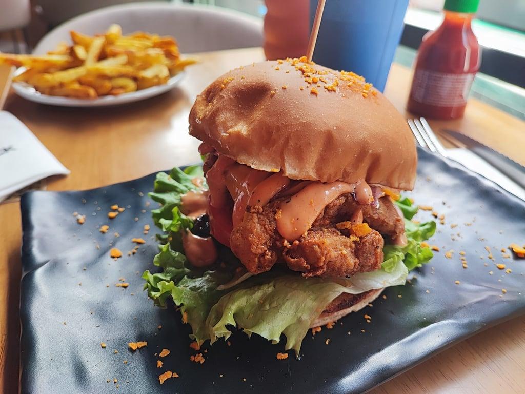 Chuck Burger fotoğraf 4