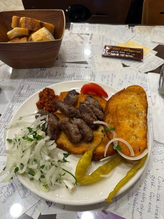 Ako Ahmet Usta Islama Köftecisi fotoğraf 19
