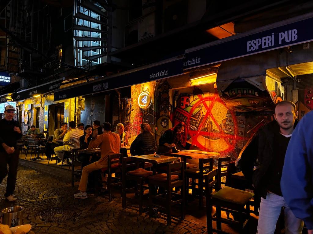 No 24 Pub Beşiktaş fotoğraf 11