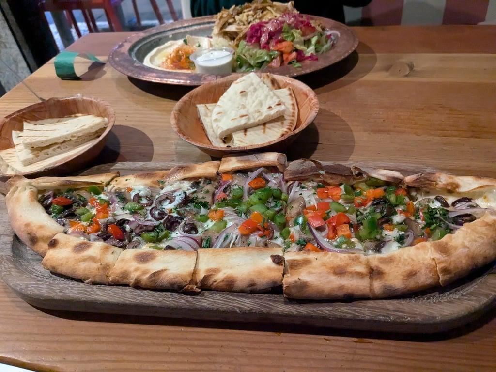 Pasha Mediterranean & Hookah Lounge fotoğraf 5