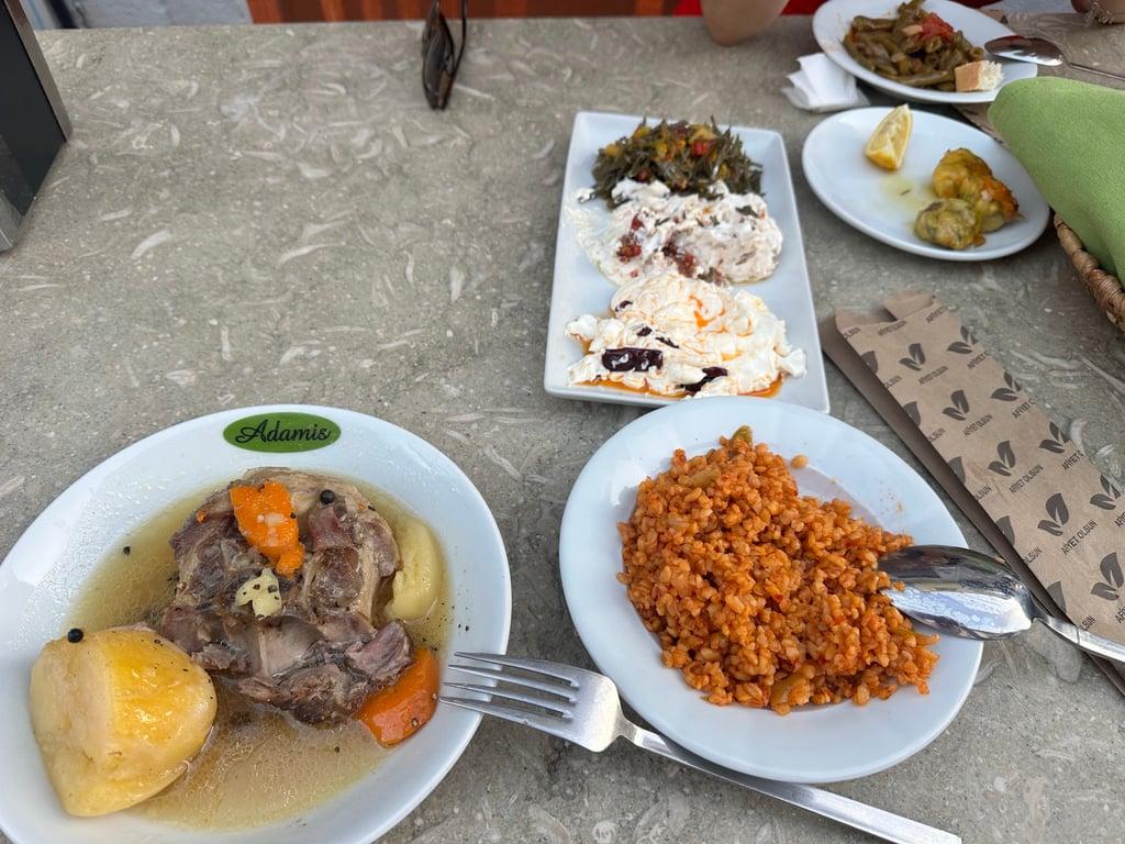 Cunda Adamis Zeytinyağlı Ev Yemekleri fotoğraf 12