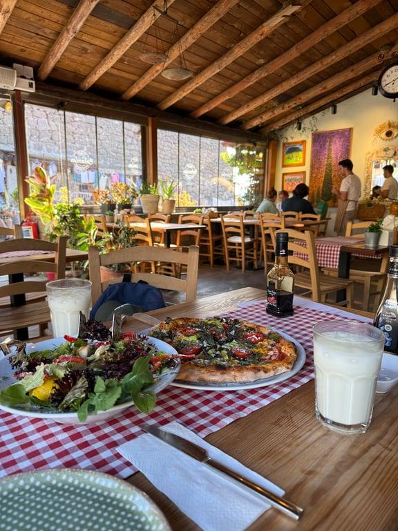 Assos Bohemian Cafe Restaurant fotoğraf 3