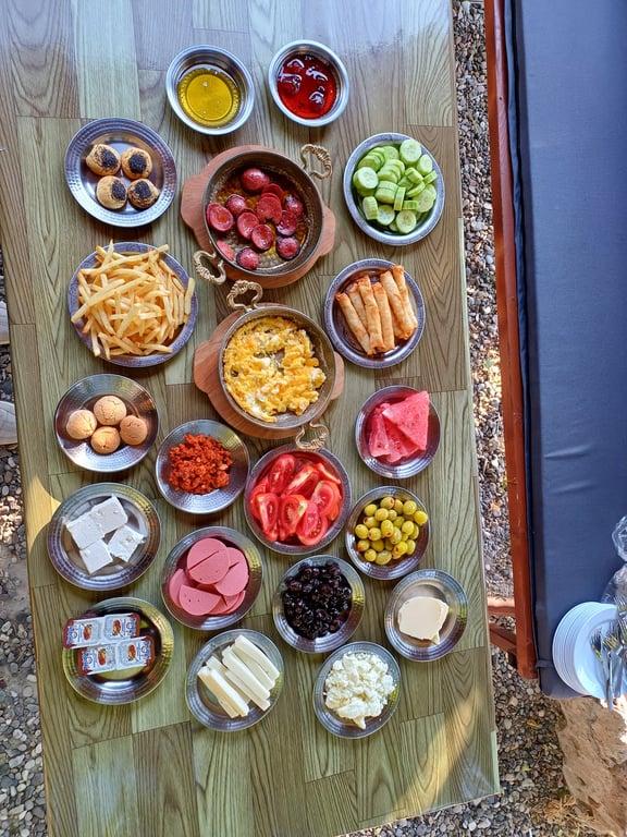 Karşı Bucak Kahvaltı Cafe fotoğraf 12