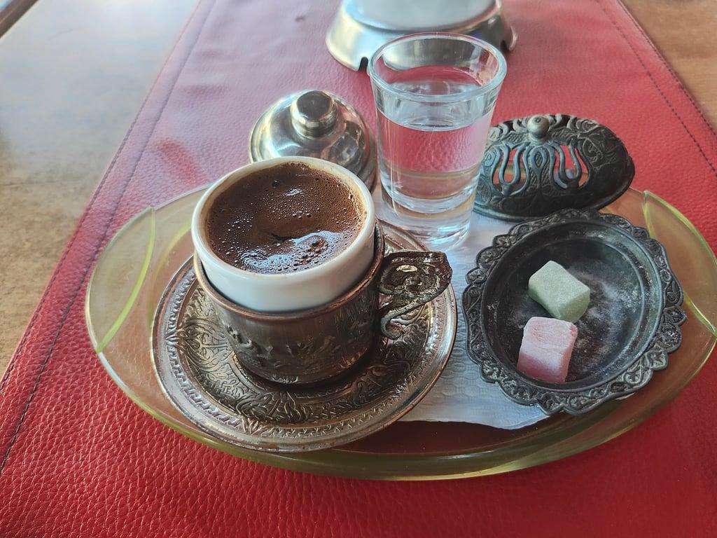 4 Brothers Dedem K. Restaurant fotoğraf 8
