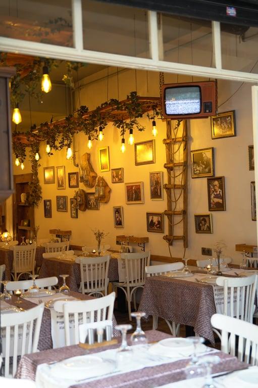 Sezen Meyhane fotoğraf 1