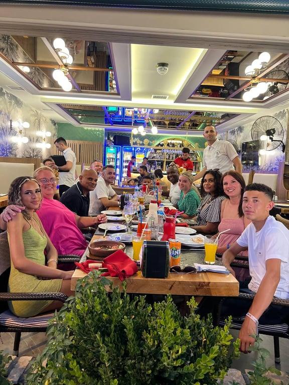 Garden Restaurant Avsallar