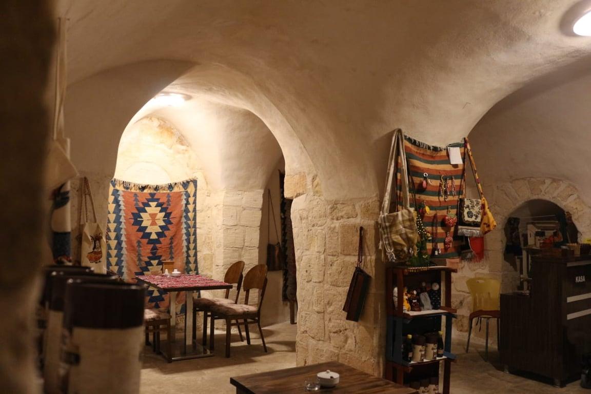 MİDYAT BEYAZ KONAK YÖRESEL SERPME KAHVALTI KAFE RESTORAN&TARİHİ KONAK fotoğraf 6