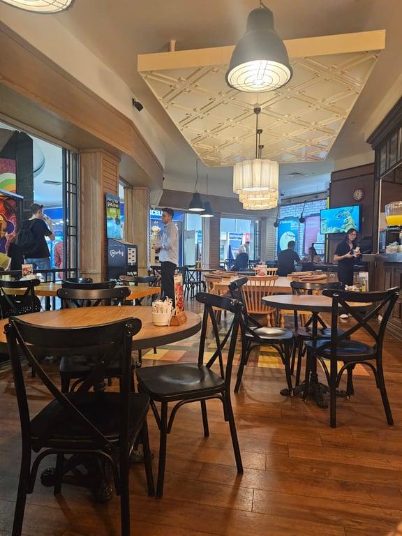 Shakespeare Coffee & Bistro (5M Migros AVM) fotoğraf 3