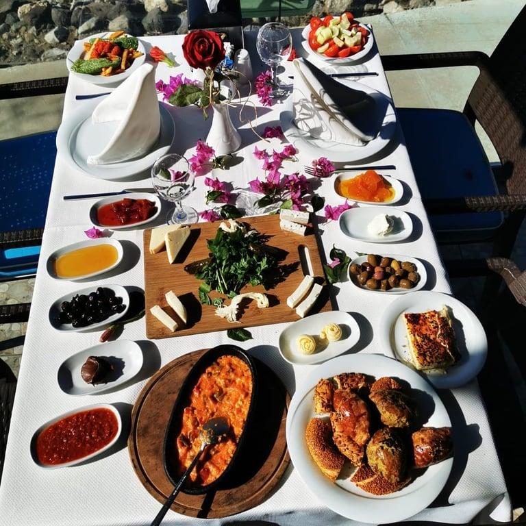 Mavi Park Restoran Kahvalti ve Et Ocakbaşı fotoğraf 3