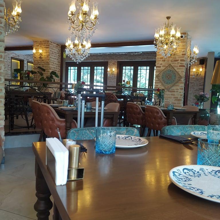 Ahura Restaurant fotoğraf 3