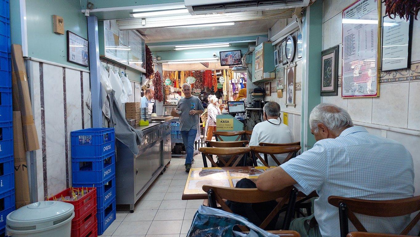 Meşhur Kuyum Pide Salonu fotoğraf 2