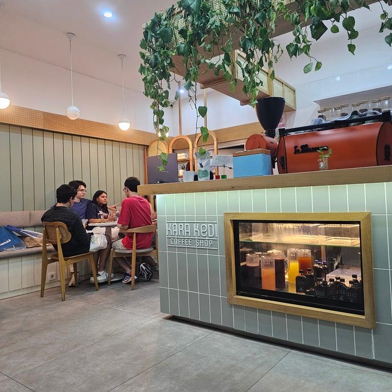 Kara Kedi Coffee Moda Şubesi fotoğraf 2