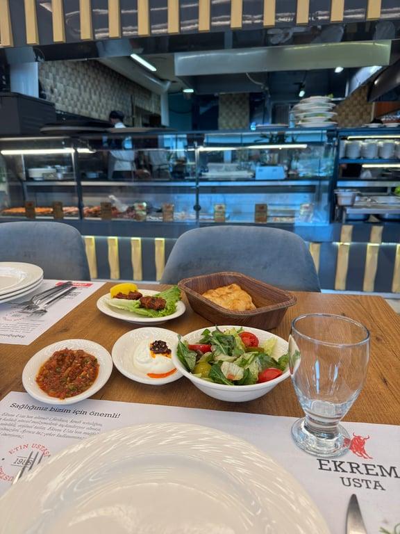 Ekrem Usta-Etin Ustası- Çayyolu Restaurant fotoğraf 8