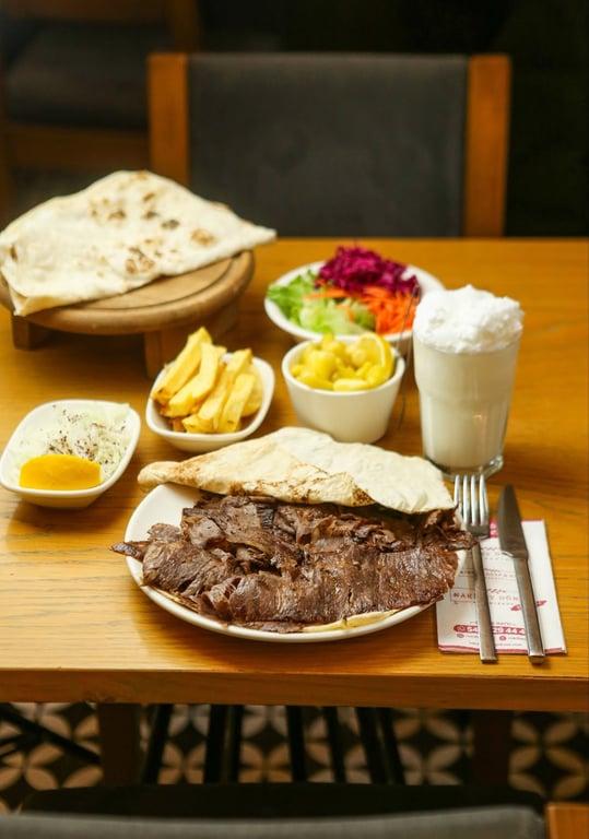 Nakibey Döner Altunizade