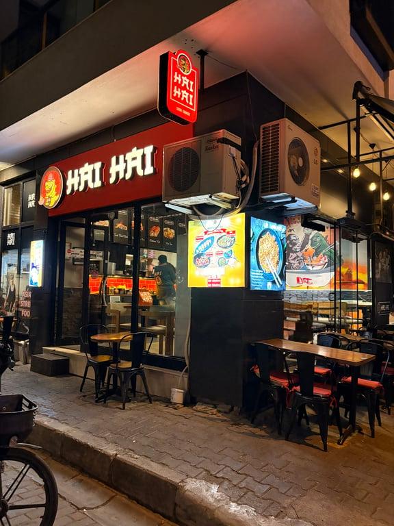 Hai Hai Sushi Bar & Asian Kitchen