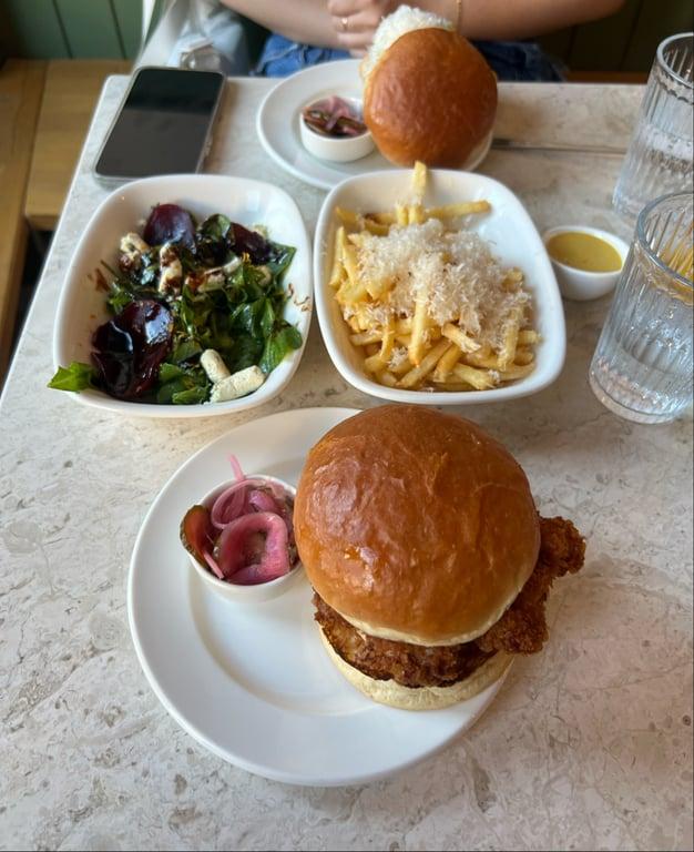 Ati&Co Burger fotoğraf 5