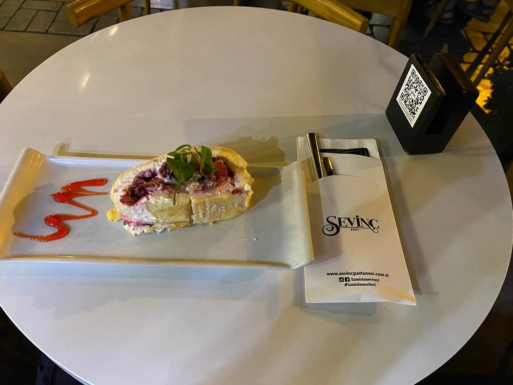 Sevinç Pastanesi - Alsancak fotoğraf 2