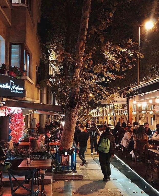 ŞAİRLER KAHVESİ AKARETLER fotoğraf 11
