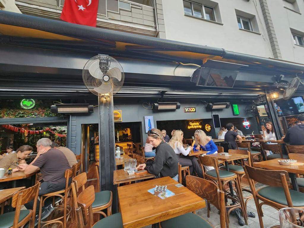 Ohannes Burger & Pub Bostanlı fotoğraf 15