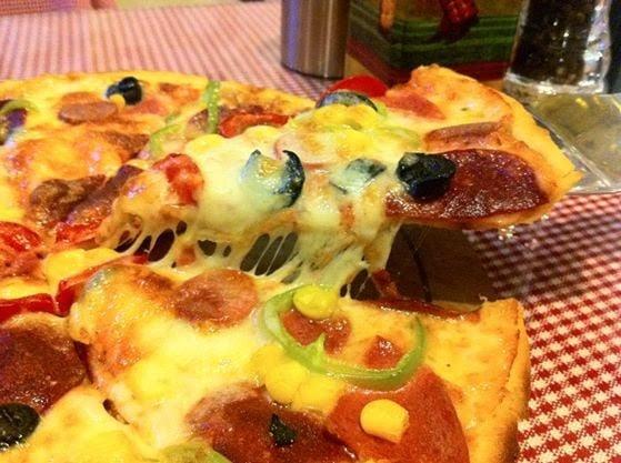 Pizza Napoli fotoğraf 9