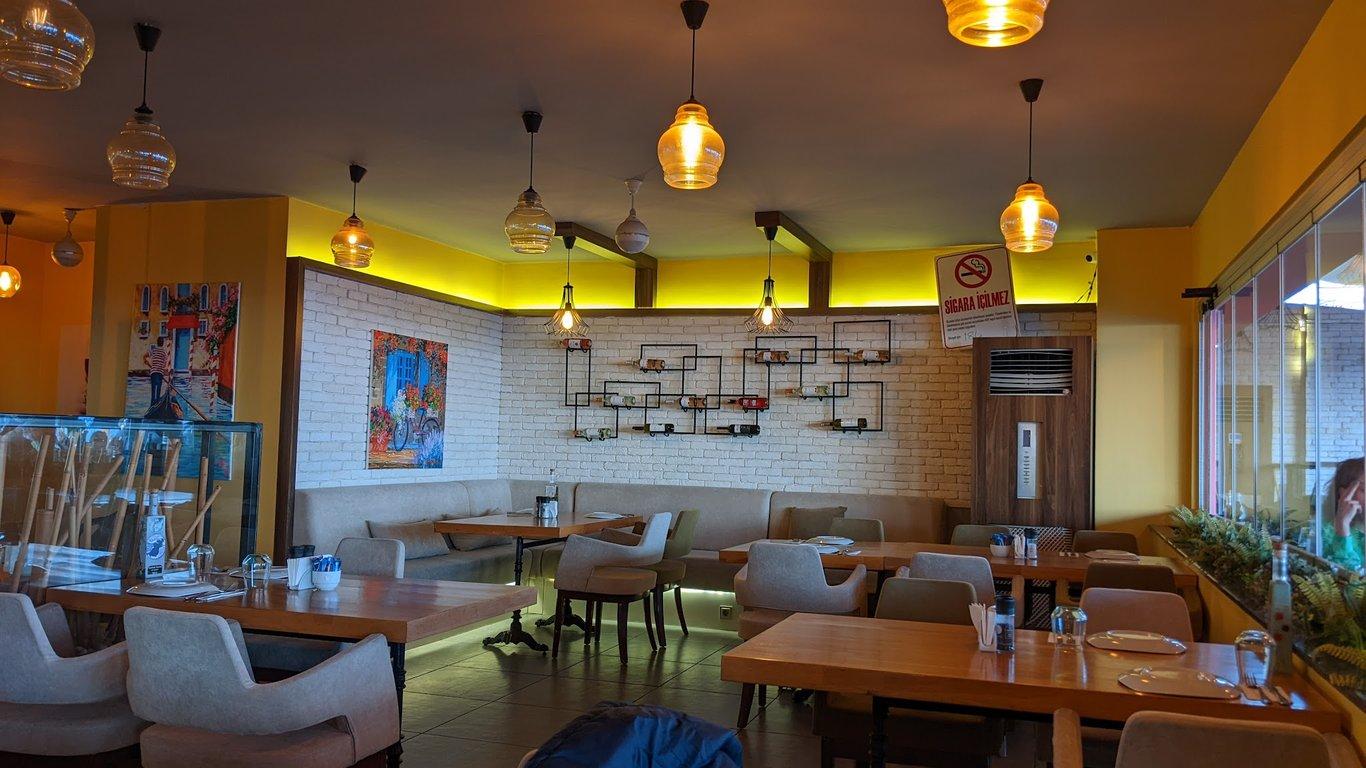Bella Vita Restaurant fotoğraf 16