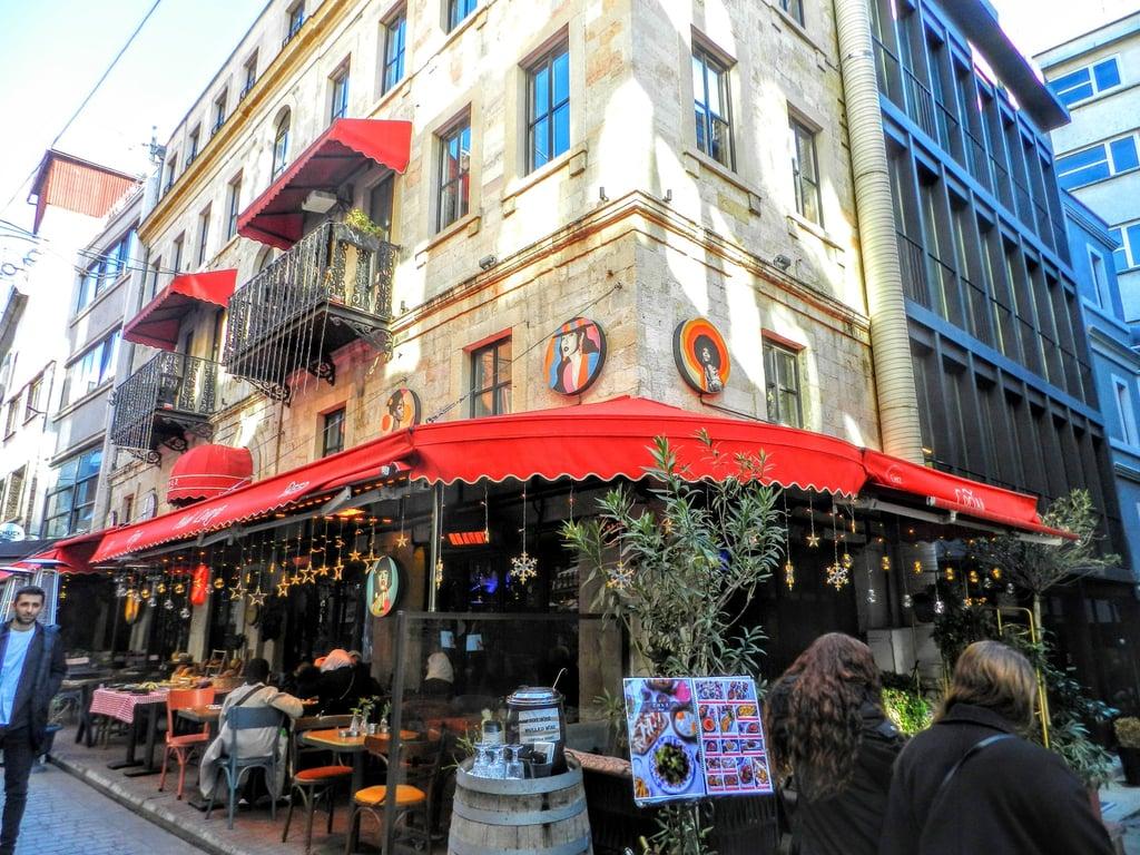 Chez Moi Karaköy Restaurant - Cafe - Pub - Breakfast fotoğraf 7