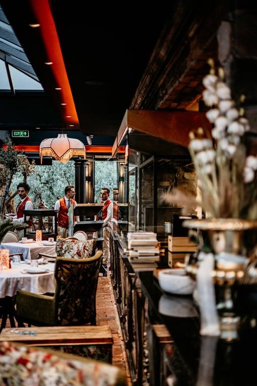Tola Restaurant fotoğraf 1