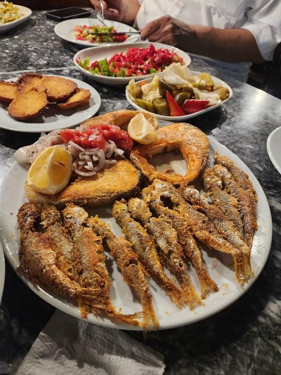 Vonalı Celal Restoran fotoğraf 3