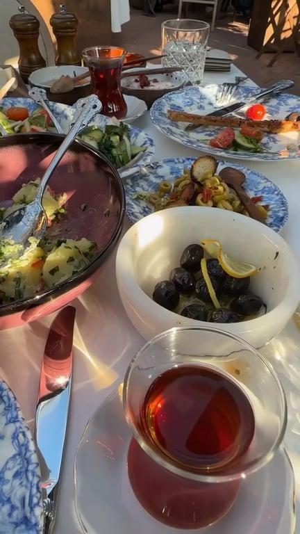 Tola Restaurant fotoğraf 2