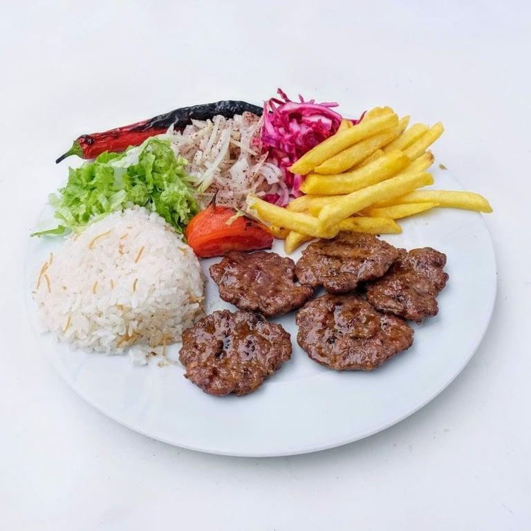 Şanlıurfa Şehzade Kebap Ve Pide Salonu fotoğraf 4